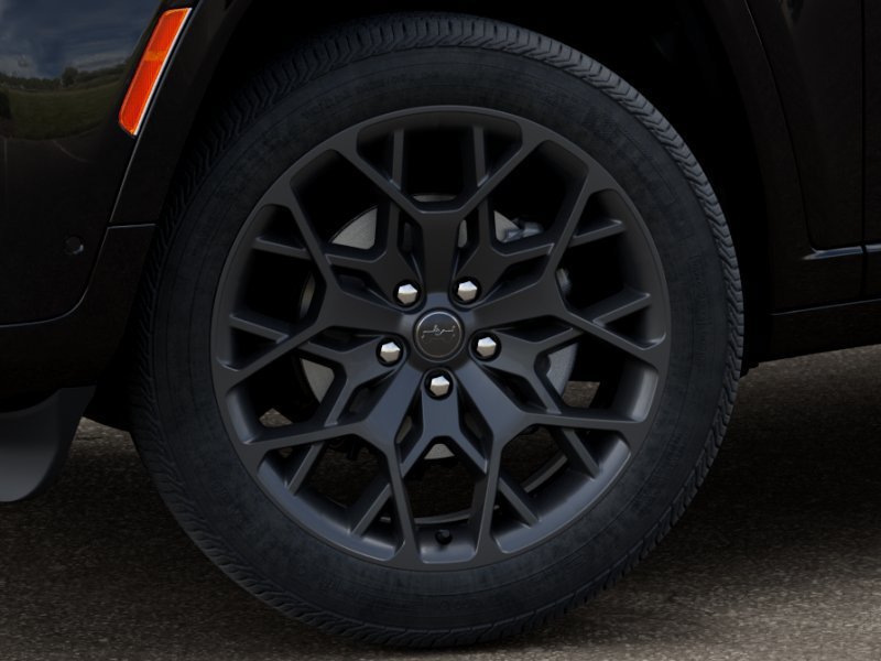 New 2027 Jeep Grand Cherokee Summit AWD/4WD image 8
