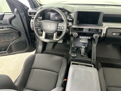 Used 2025 Toyota 4Runner SR5 RWD image 19