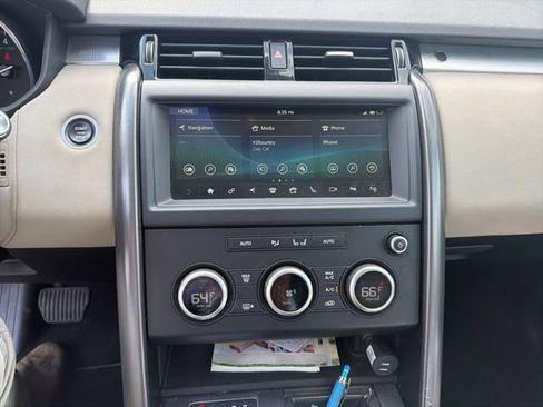 Used 2020 Land Rover Discovery Landmark AWD/4WD image 7