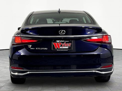 Used 2021 Lexus ES 250 w/ Premium Package AWD/4WD image 5
