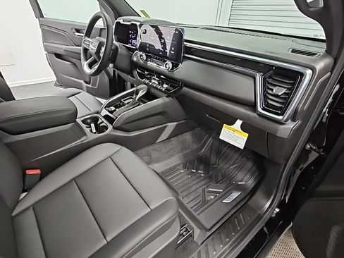 New 2026 GMC Canyon Elevation w/ Convenience Package image 38