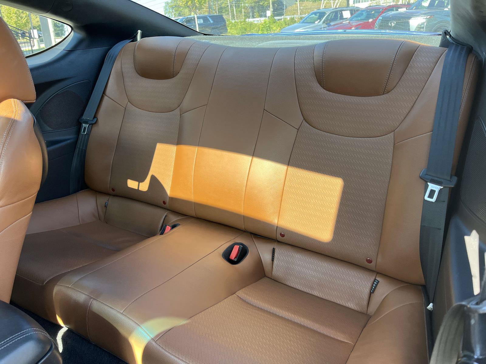 Used 2015 Hyundai Genesis 3.8 RWD image 12