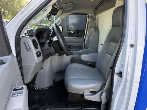 Used 2023 Ford E-350 and Econoline 350 Super Duty w/ Power Windows & Locks Group image 20