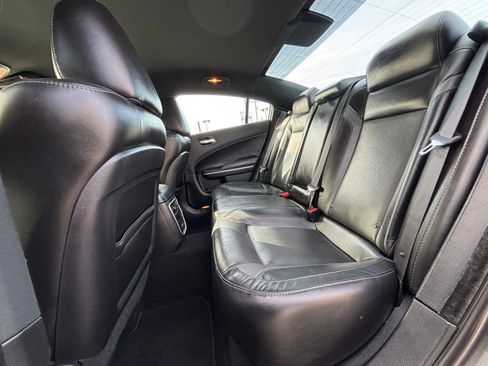 Used 2021 Dodge Charger SXT w/ Leather Interior Group image 17