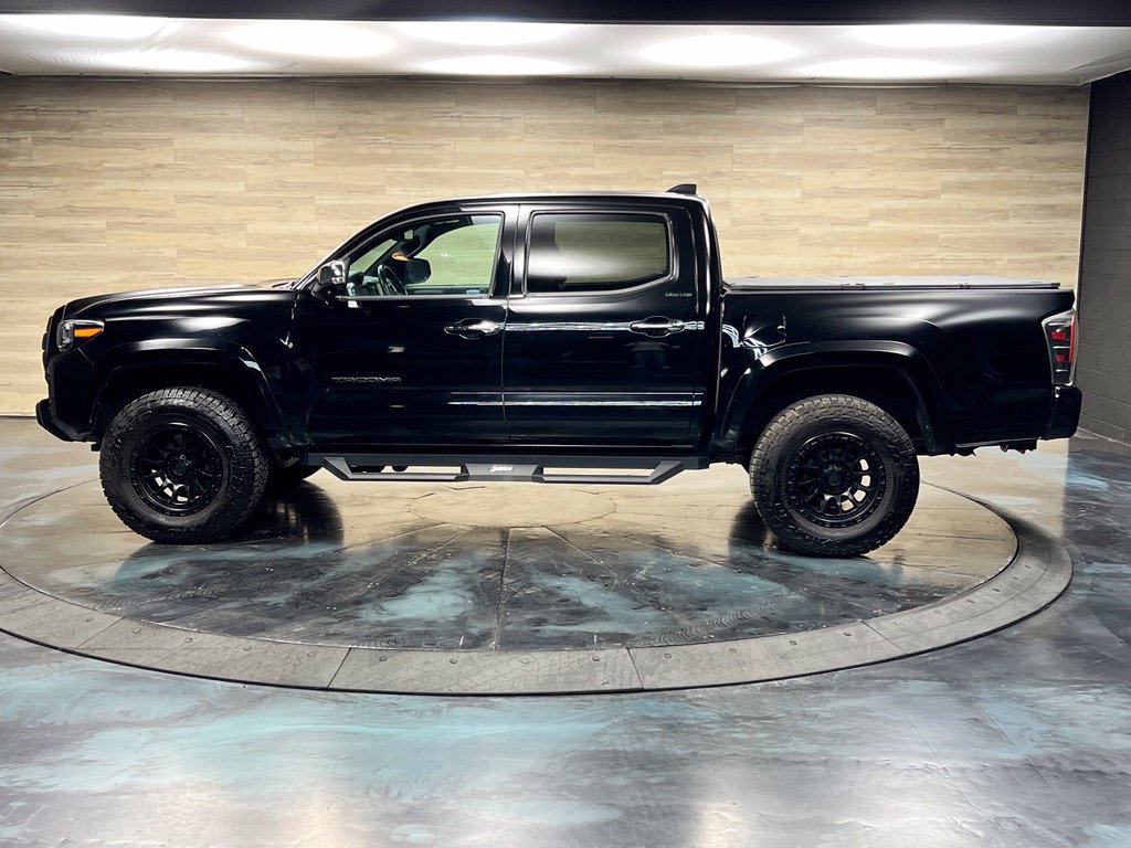 Used 2023 Toyota Tacoma Limited AWD/4WD image 21