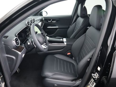 Used 2026 Mercedes-Benz GLC 300 4MATIC image 20