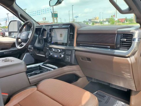 Certified 2026 Ford F450 King Ranch w/ FX4 Off-Road Package AWD/4WD image 15