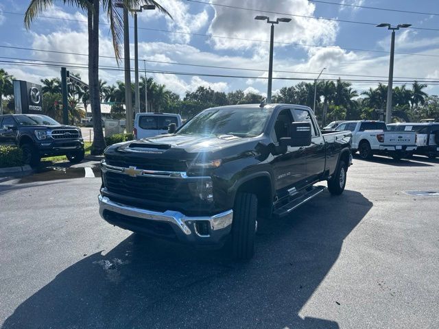 Used 2025 Chevrolet Silverado 2500 LT w/ Safety Package AWD/4WD image 1