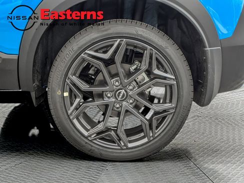New 2026 Nissan Kicks SR w/ SR Premium Package FWD image 10