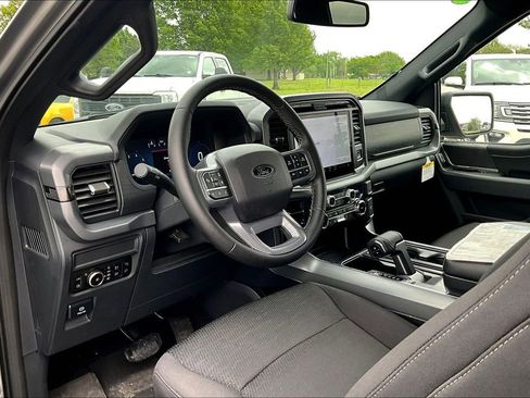 Used 2025 Ford F150 XLT w/ Equipment Group 302A MID image 6