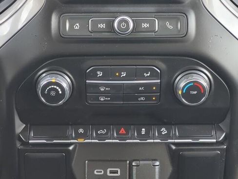 Used 2022 Chevrolet Silverado 1500 Custom Trail Boss image 21