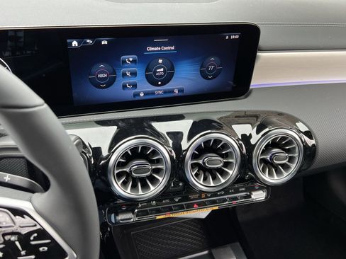 New 2026 Mercedes-Benz CLA 250 4MATIC image 19