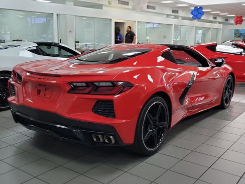 Used 2023 Chevrolet Corvette Stingray Coupe w/ 1LT RWD image 2
