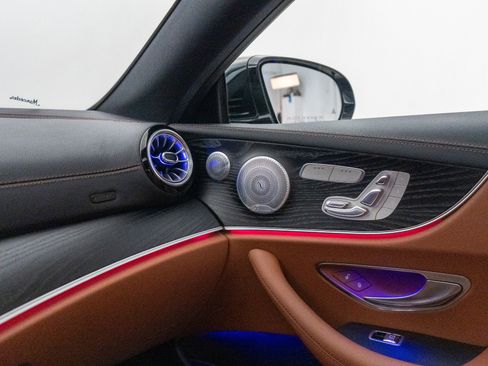 Used 2020 Mercedes-Benz E 450 Coupe image 31