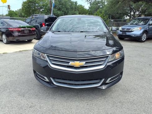 Used 2017 Chevrolet Impala LT FWD image 2