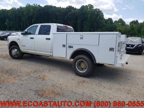 Used 2019 RAM 3500 Tradesman w/ Chrome Appearance Group image 4