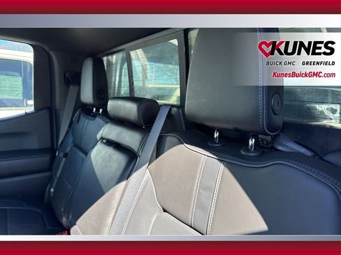 Used 2020 Chevrolet Silverado 1500 High Country w/ Safety Package II AWD/4WD image 38