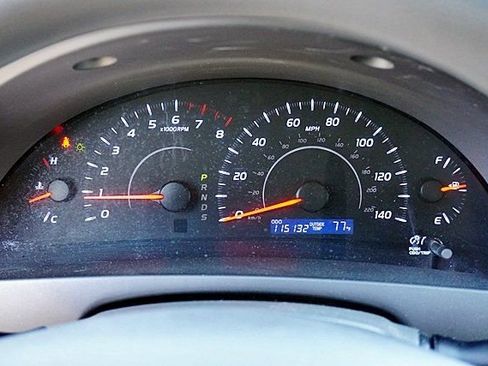 Used 2011 Toyota Camry LE w/ LE Extra-Value Pkg image 27