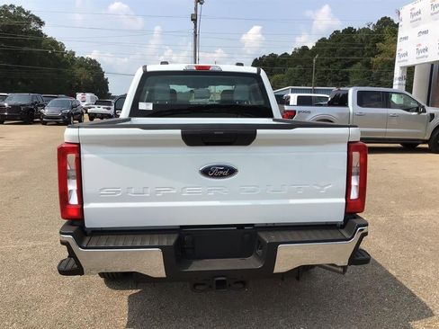 New 2025 Ford F250 XL w/ XL Chrome Package image 8