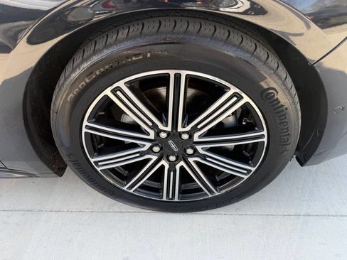 Used 2017 Lincoln Continental Reserve w/ Technology Package image 35