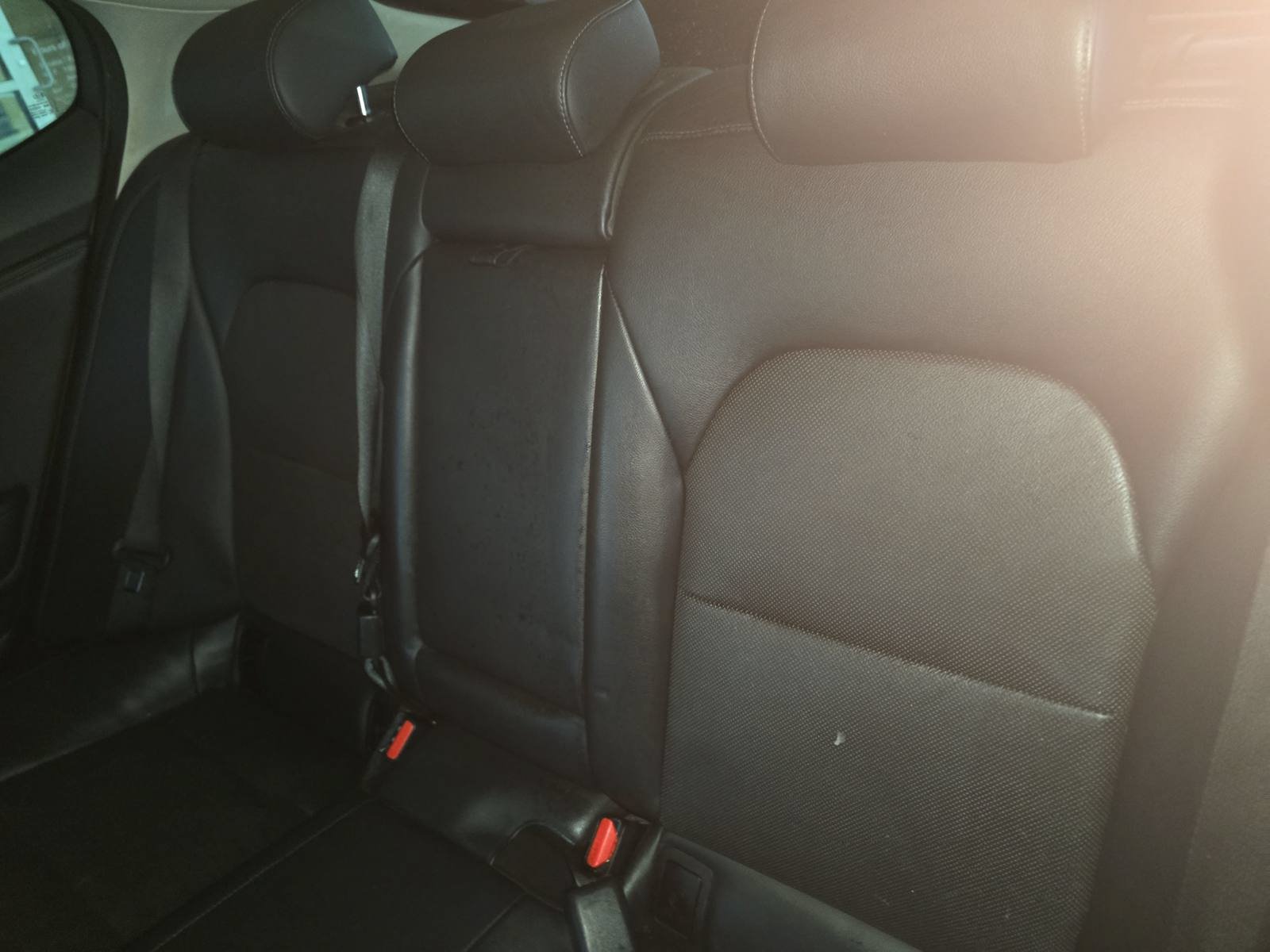 Used 2018 Kia Stinger Premium RWD image 14