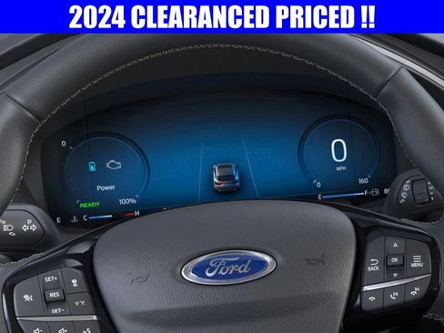 New 2024 Ford Escape SE image 13
