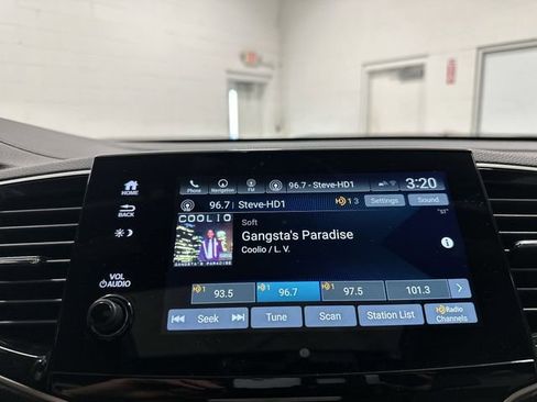 Used 2022 Honda Pilot Touring image 37