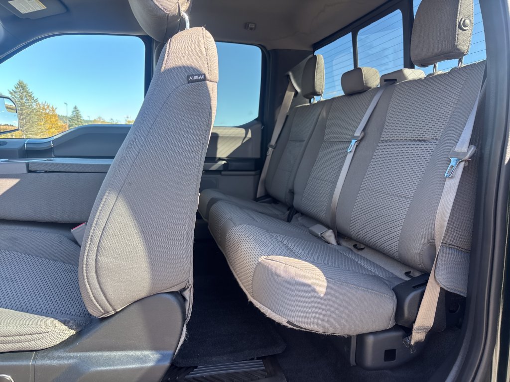 Used 2016 Ford F150 XLT w/ Equipment Group 302A Luxury AWD/4WD image 23