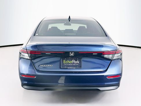 Used 2025 Honda Accord SE image 7