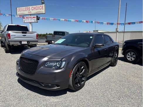 Used 2021 Chrysler 300 S RWD image 9