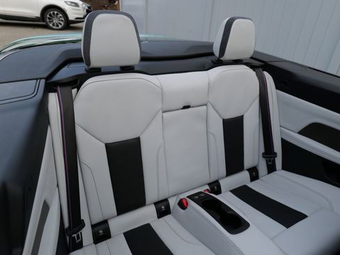 Used 2022 BMW M4 xDrive Competition image 40