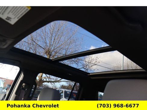 Used 2021 Chevrolet Suburban LT w/ LT Signature Package image 20