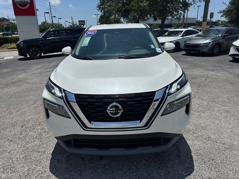 Used 2021 Nissan Rogue SV FWD image 4