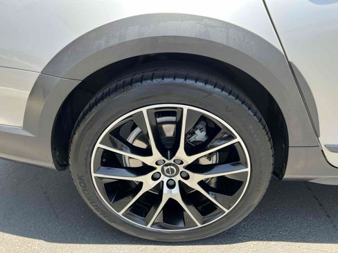 Used 2020 Volvo V90 T6 Cross Country AWD/4WD image 70