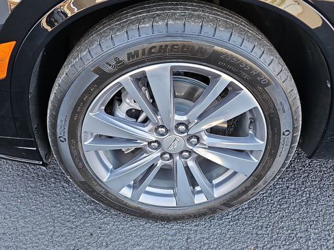 Certified 2024 Cadillac XT6 Premium Luxury w/ LPO, Floor Liner Package image 9