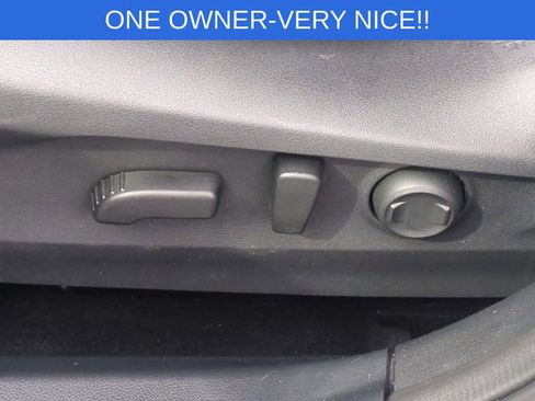 Used 2025 Subaru Outback Premium AWD/4WD image 17