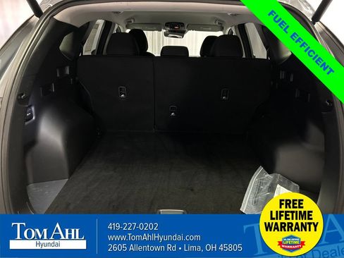 Used 2025 Hyundai Tucson SEL FWD image 22