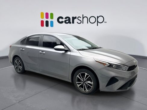 Used 2023 Kia Forte LXS FWD image 7