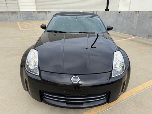 Used 2006 Nissan 350Z Grand Touring RWD image 16