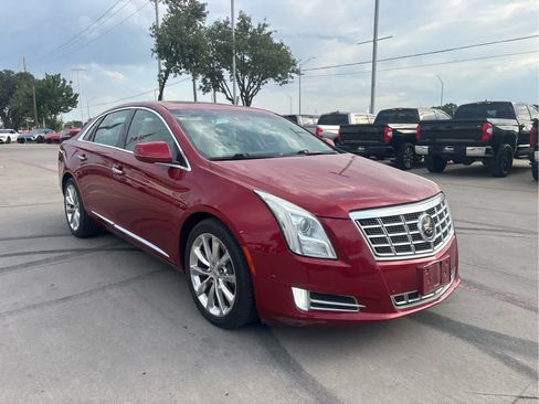 Used 2014 Cadillac XTS Premium w/ Driver Assist Package FWD image 3