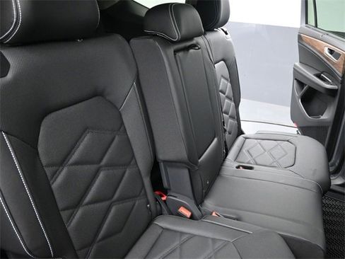 New 2026 Volkswagen Atlas SE image 27