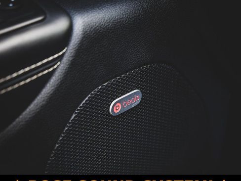 Used 2018 Dodge Durango SRT w/ Technology Group image 11