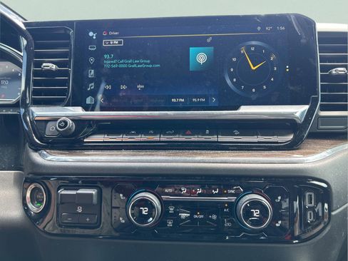 Used 2023 Chevrolet Silverado 1500 RST w/ Z71 Off-Road Package AWD/4WD image 17