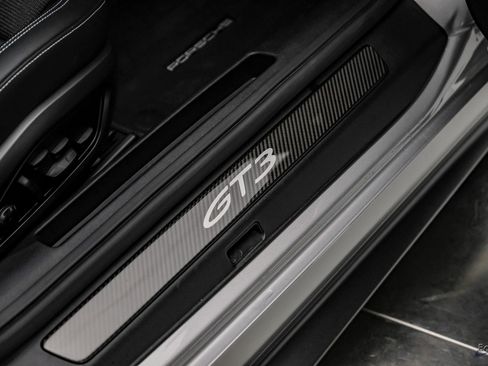 Used 2024 Porsche 911 GT3 image 50