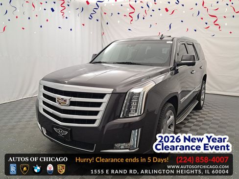 Used 2016 Cadillac Escalade Luxury image 1