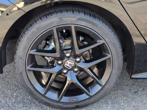 Used 2023 Honda Civic Sport image 12