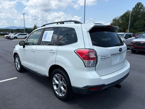 Used 2018 Subaru Forester 2.5i Touring AWD/4WD image 5