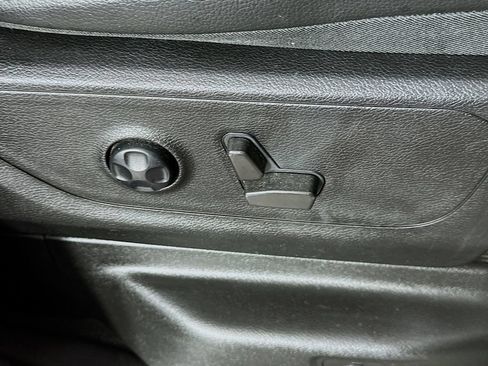 Used 2022 RAM 1500 Laramie RWD image 23