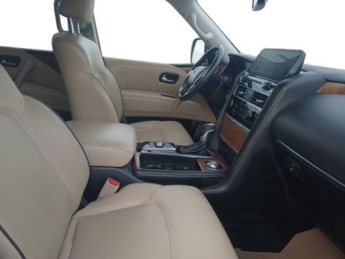 Used 2021 Nissan Armada SL w/ Captain's Chairs Package image 16