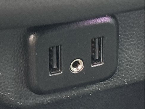 Used 2023 Chevrolet Traverse LT image 19